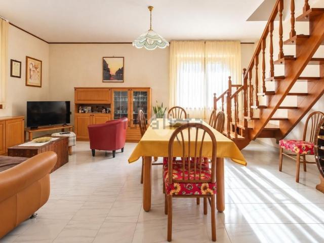 Appartamento in vendita di 159 m² in Via del Campetto, 51