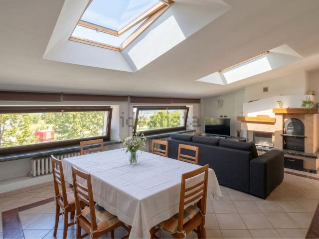 Appartamento in vendita di 159 m² in Via delle Betulle
