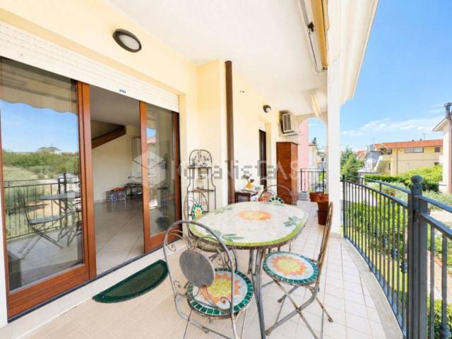 Appartamento in vendita di 159 m² in Via Panaro, 5