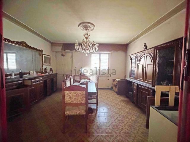 Appartamento in vendita di 159 m² in Via Provinciale Feltresca, 52
