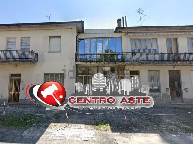 Appartamento in vendita di 159 m² in Via Provinciale Feltresca