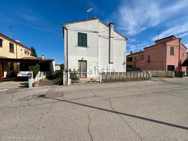 Appartamento in vendita di 159 m² in Via Runzi, 52