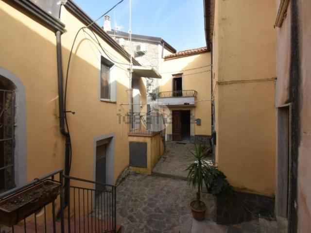 Appartamento in vendita di 159 m² in Vicolo Storto, 3