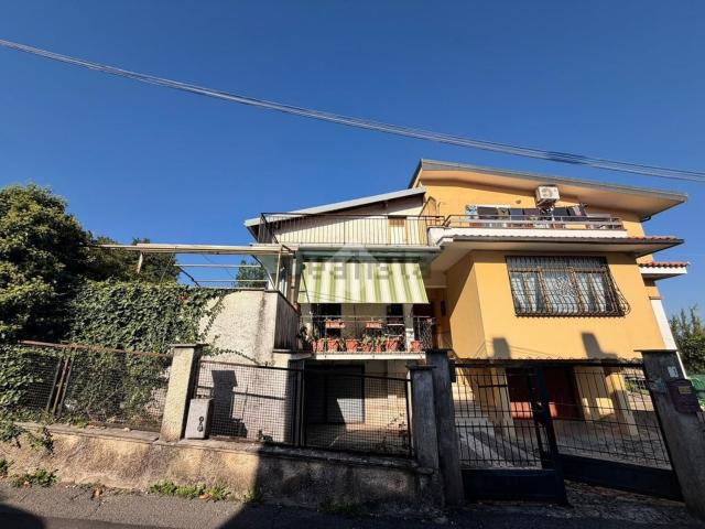 Appartamento in vendita di 160 m² in Via Colle Bracchi, 21