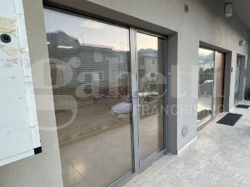 Appartamento in vendita di 160 m² in Via Caio Giulio Cesare, 40