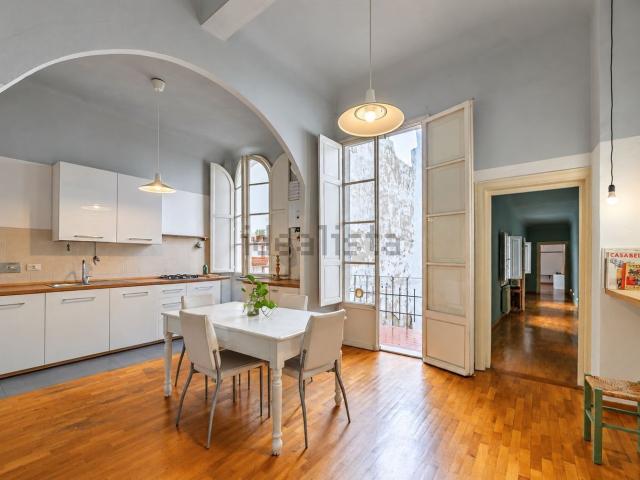 Appartamento in vendita di 160 m² in Via Camillo Cavour