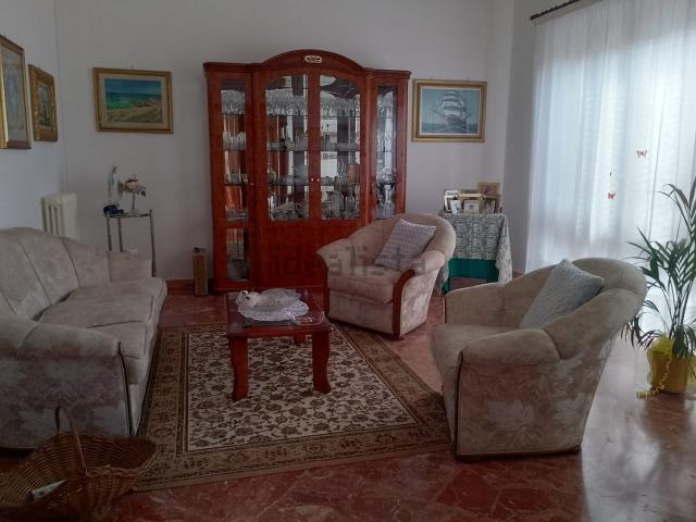 Appartamento in vendita di 177 m² in Via Campania, 7
