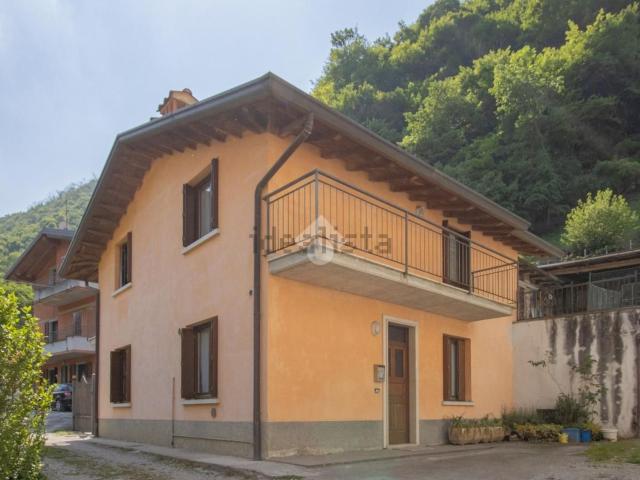Appartamento in vendita di 160 m² in Via Carlo Goldoni