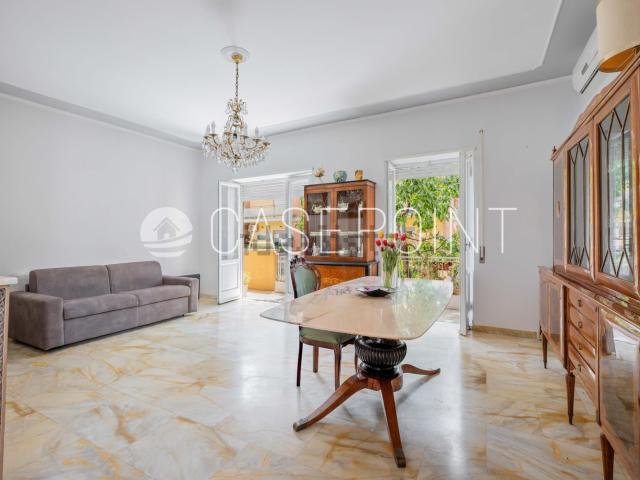 Appartamento in vendita di 160 m² in Via Castelfranco Veneto