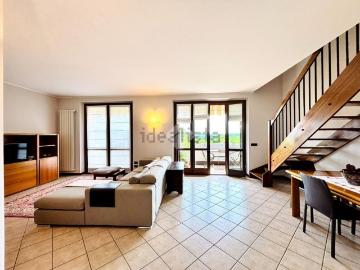 Appartamento in vendita di 160 m² in Via Cesare Cantù, 19