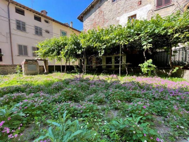 Appartamento in vendita di 160 m² in Via Cherubino Alberti, 3