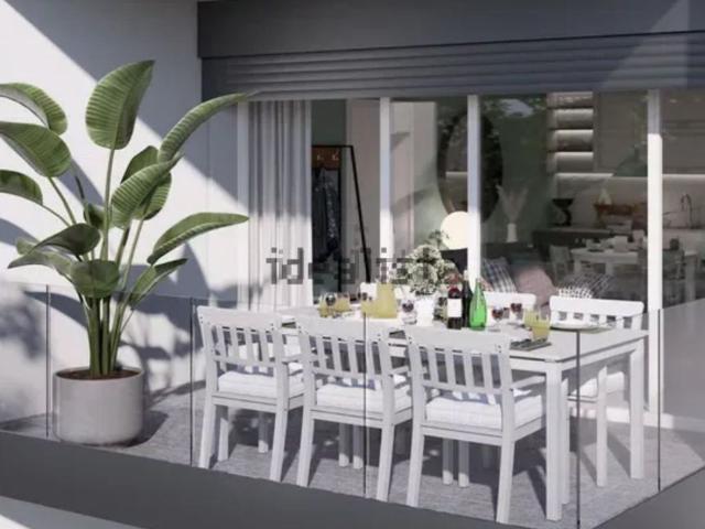 Appartamento in vendita di 160 m² in Via Crosara