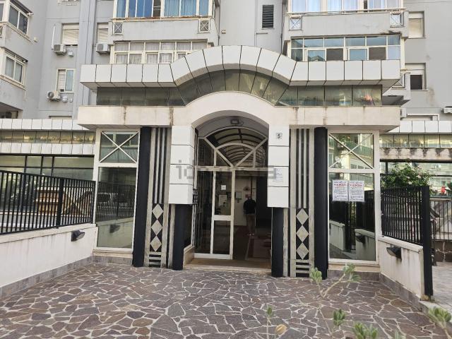 Appartamento in vendita di 160 m² in Via Antonino di Paola