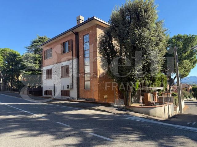 Appartamento in vendita di 160 m² in Via Andromeda, 1