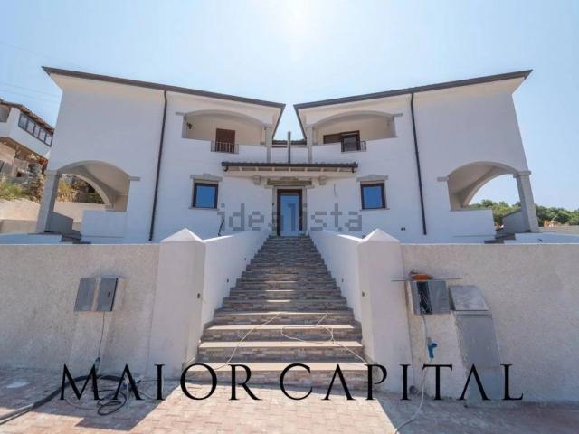 Appartamento in vendita di 160 m² in Via Ada Negri