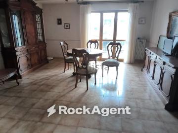 Appartamento in vendita di 160 m² in Via Agesidamo