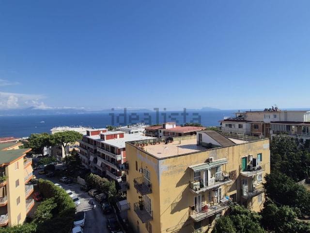 Appartamento in vendita di 160 m² in Via Alessandro Manzoni