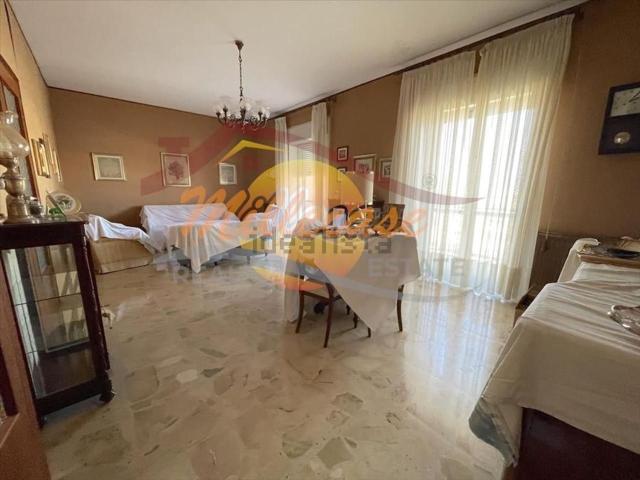 Appartamento in vendita di 160 m² in Via Alessandro Specchi