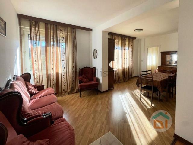 Appartamento in vendita di 160 m² in Via Aris, 40