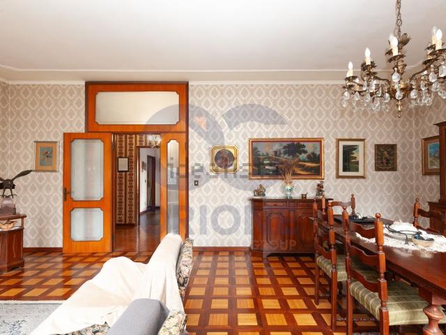 Appartamento in vendita di 160 m² in Via Bologna, 23