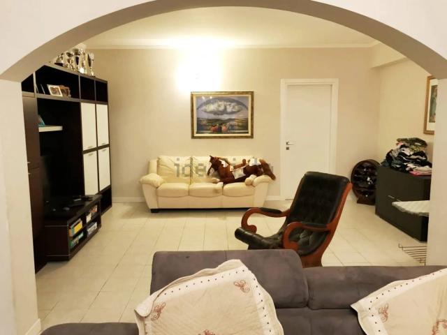 Appartamento in vendita di 160 m² in Via Battista Sforza