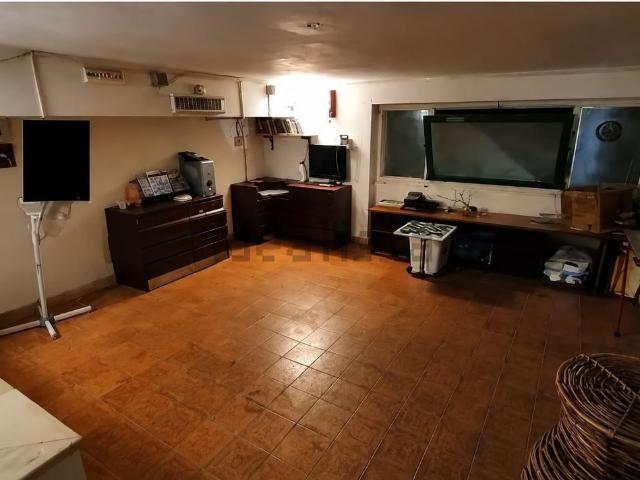 Appartamento in vendita di 160 m² in Via Bassagrande