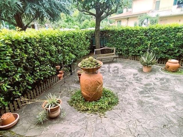Appartamento in vendita di 160 m² in Via Bino Binazzi