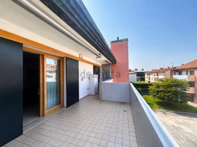 Appartamento in vendita di 160 m² in Via Brugnari di Castelfranco