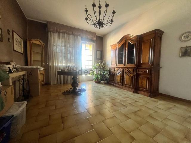 Appartamento in vendita di 160 m² in Via G. Carducci, 67