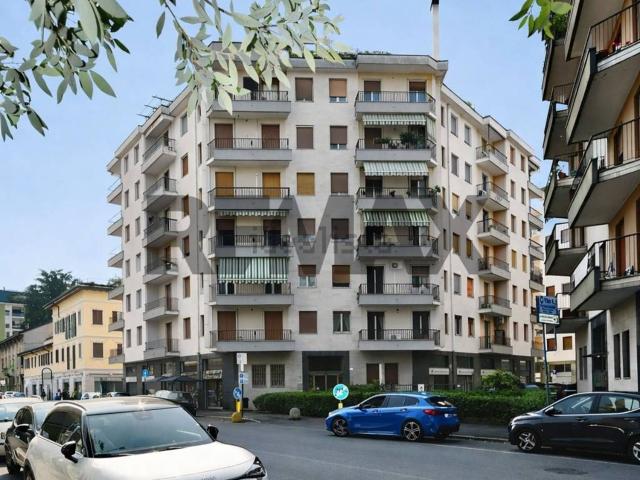 Appartamento in vendita di 160 m² in Via Goffredo Mameli, 24