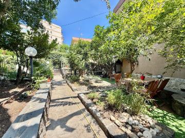 Appartamento in vendita di 160 m² in Via Gaetano Cutore, 12