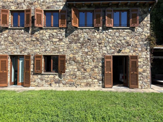 Appartamento in vendita di 160 m² in Via Giuseppe Antonio Norero, 110