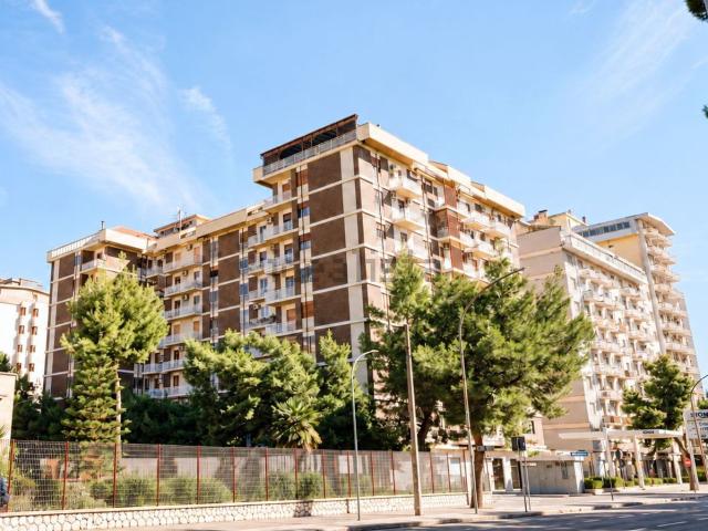 Appartamento in vendita di 160 m² in Via Giuseppe Rosati, 159