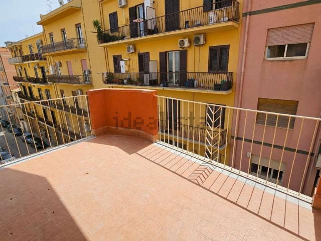 Appartamento in vendita di 160 m² in Via Gioeni