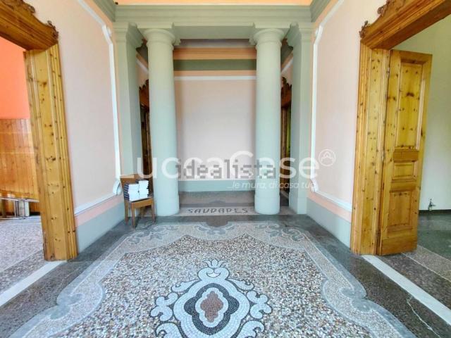 Appartamento in vendita di 160 m² in Via Giosuè Carducci, 2