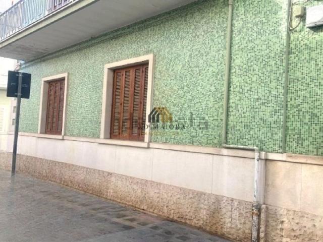 Appartamento in vendita di 160 m² in Via Domenico Urbano, 34