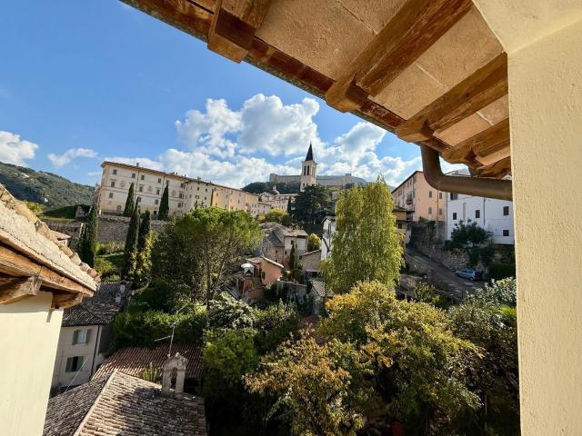 Appartamento in vendita di 160 m² in Via degli Scaloni, 19