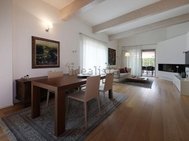 Appartamento in vendita di 160 m² in Via dei Solteri, 39