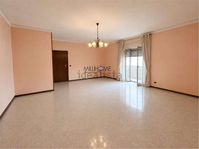 Appartamento in vendita di 160 m² in Via del Fante