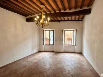 Appartamento in vendita di 160 m² in Via del Porrione, 53100