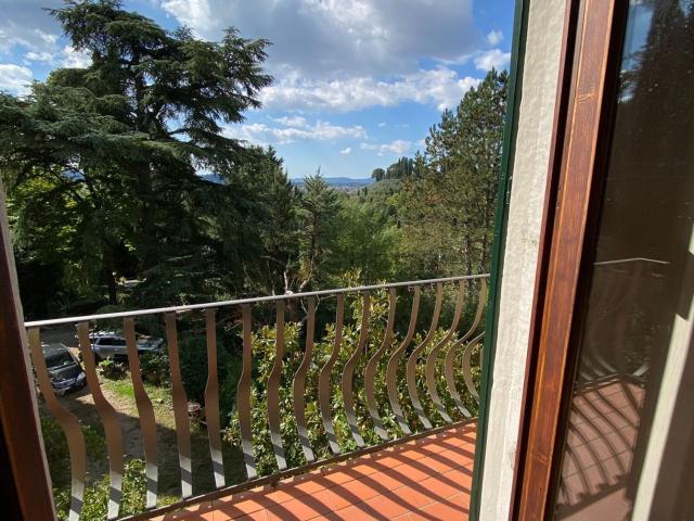 Appartamento in vendita di 160 m² in Via del Salviatino