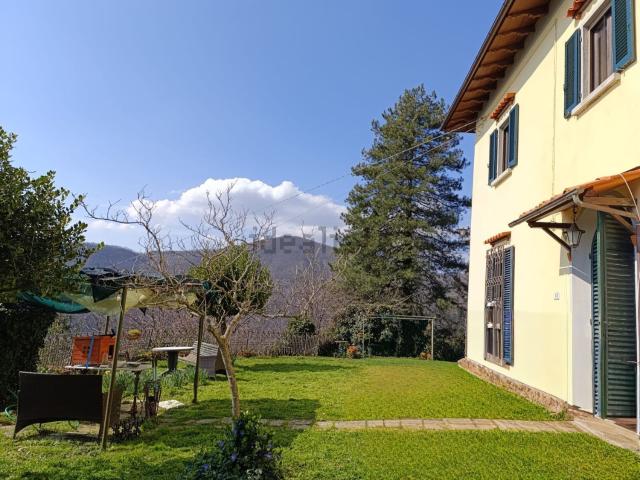 Appartamento in vendita di 160 m² in Via Dell&apos orsaia, 91