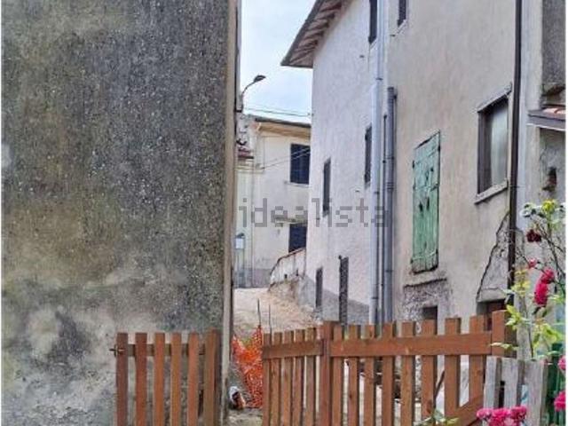 Appartamento in vendita di 160 m² in Via della Collina
