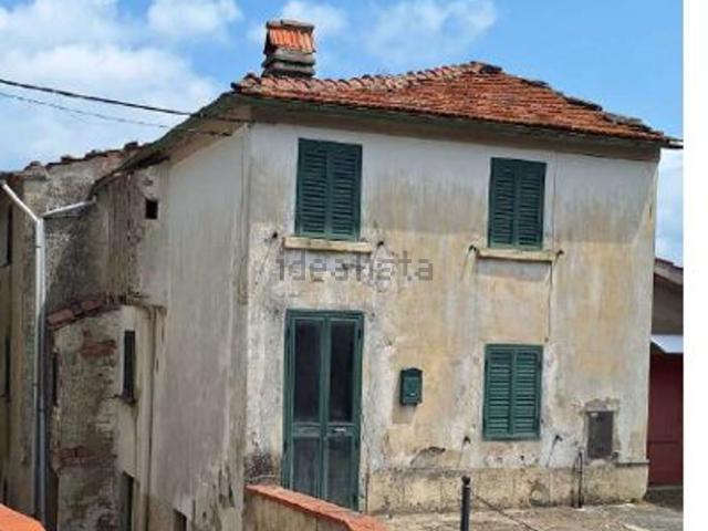 Appartamento in vendita di 160 m² in Via della Collina