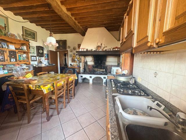 Appartamento in vendita di 160 m² in Via della Croce, 18
