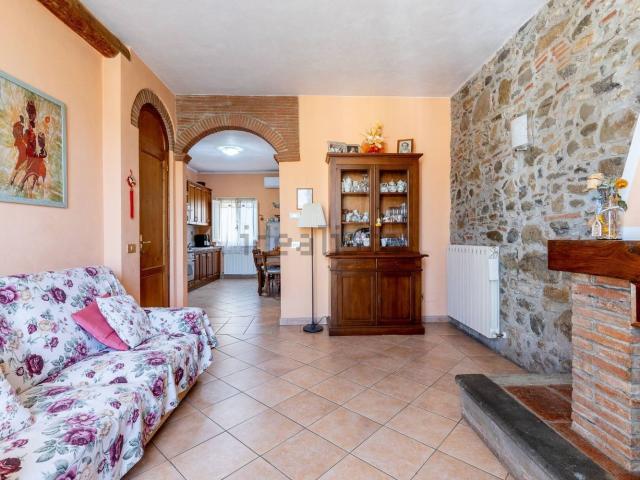 Appartamento in vendita di 160 m² in Via della Billona, 1885