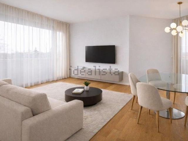 Appartamento in vendita di 160 m² in Via Emilio Zago