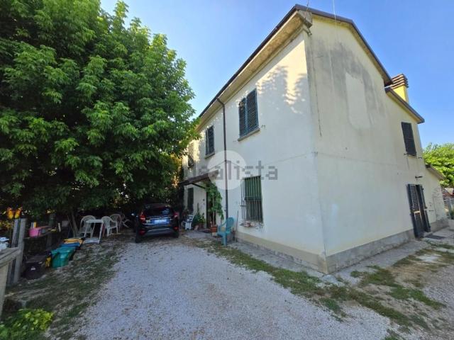 Appartamento in vendita di 160 m² in Via Erbosa, 12