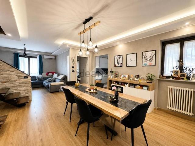 Appartamento in vendita di 160 m² in Via Forvilla, 60