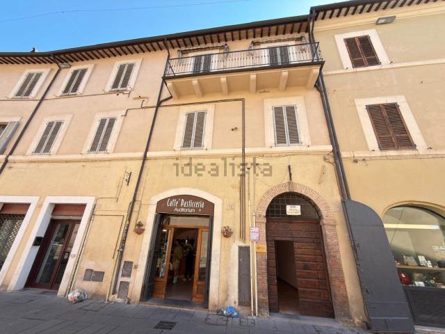 Appartamento in vendita di 160 m² in Via Federico Frezzi